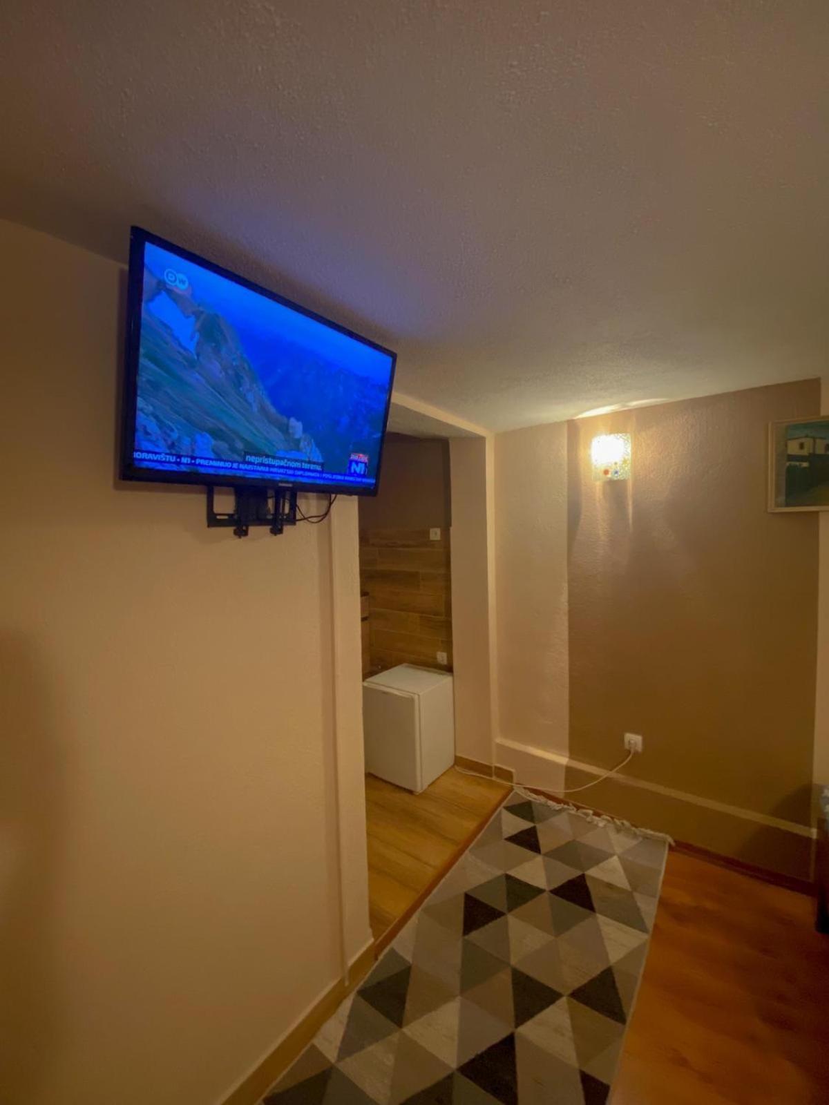 Peaceful Alley Apartment